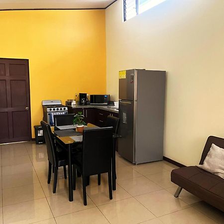Apartamentos Guzman El Tejar Екстериор снимка