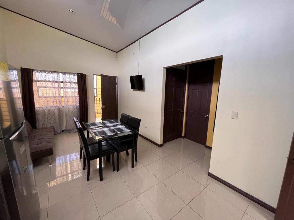 Apartamentos Guzman El Tejar Екстериор снимка